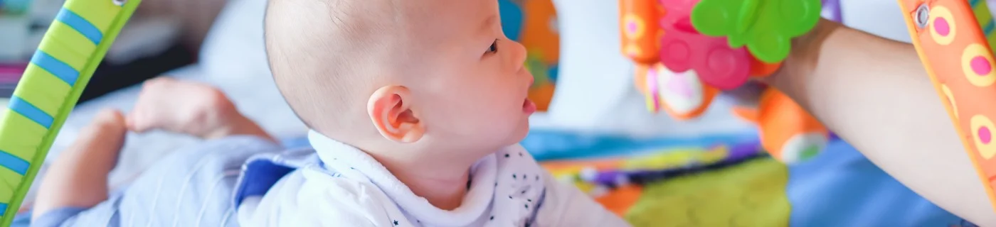 9 Cara Alami Mengatasi Perut Kembung pada Bayi