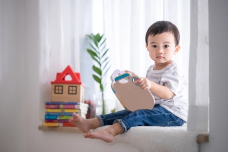 Banner Artikel 10 Contoh Berpikir Kritis untuk Anak dan Cara Melatihnya