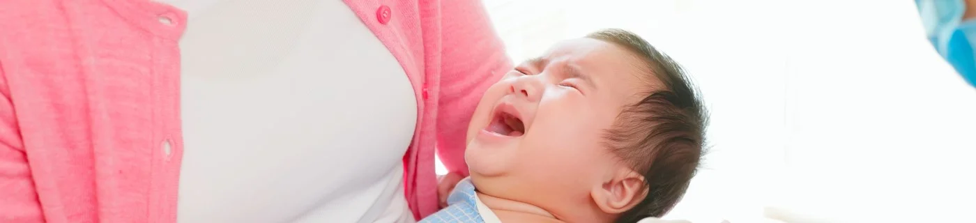 10 Cara Ampuh Menghilangkan Rasa Sakit Setelah Imunisasi pada Bayi