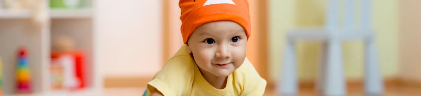 Normalkah Bayi 8 Bulan Belum Bisa Merangkak? Begini Cara Stimulasinya