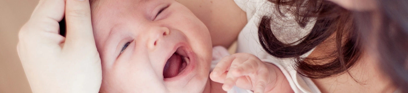 Banner Artikel Tongue Tie pada Bayi: Penyebab, Ciri, dan Cara Mengatasinya