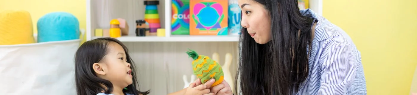 5 Cara Efektif Mengajari Anak Mendeskripsikan Benda 