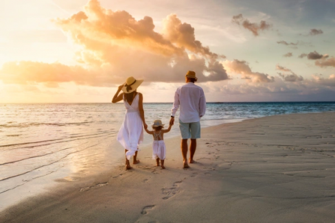 Banner Artikel Mama Sibuk Kerja, Bagaimana Quality Time dengan Keluarga?