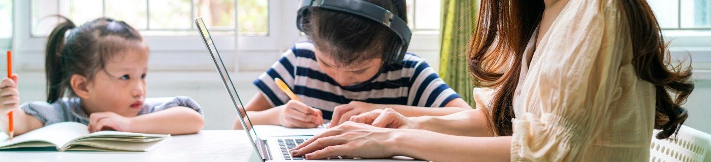 Banner Artikel 5 Cara Mengatasi Parental Burnout Bagi Ibu yang Bekerja