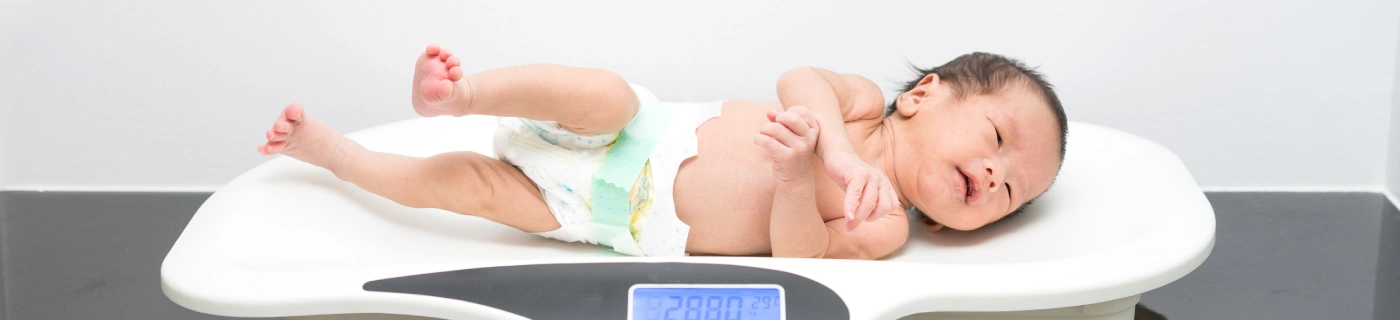 Banner Artikel Berat Badan Bayi 1 Bulan yang Ideal Menurut WHO