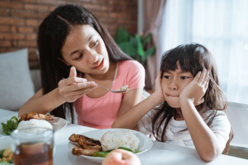 Banner Artikel Anak Tidak Mau Makan Nasi, Amankah? Ini Solusinya