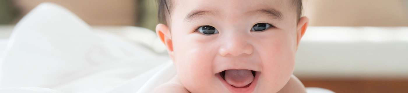 Banner Artikel Perkembangan Bayi 4 Bulan dan Tanda Keterlambatannya