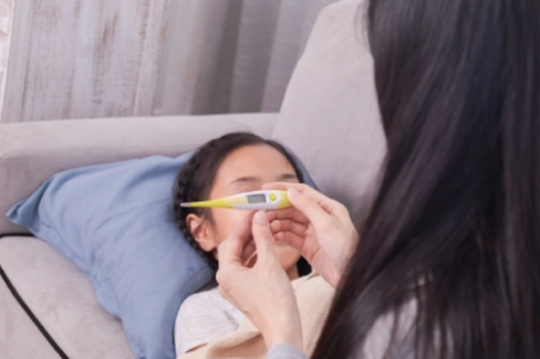 Banner Artikel Suhu Normal Anak dan Cara Mengukurnya dengan Termometer