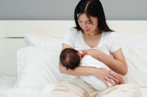 Banner Artikel Penyebab Bayi Muntah Setelah Minum ASI dan Pencegahannya