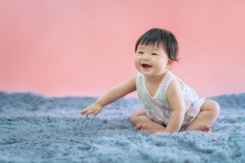 Banner Artikel Perkembangan Bayi 5 Bulan dan Cara Stimulasinya