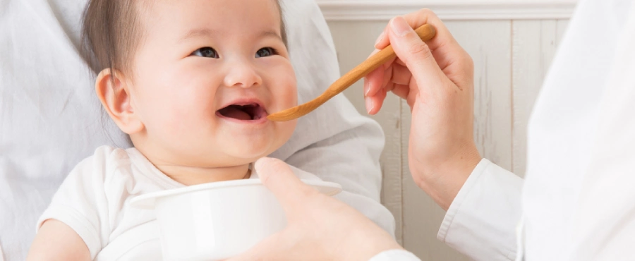Banner Artikel 3 Alasan Tidak Boleh Berikan Madu untuk Bayi Usia <1 Tahun