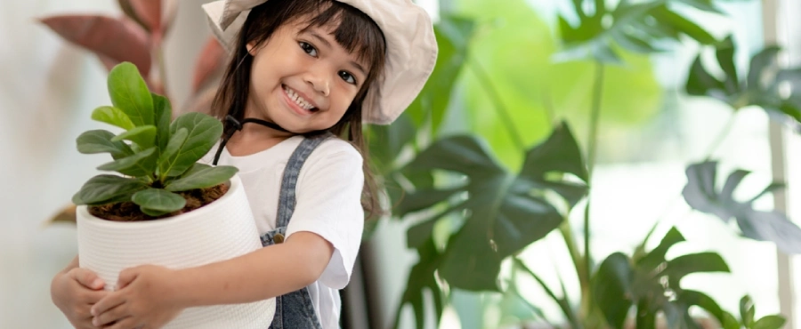 Banner Artikel Ciri-Ciri Kecerdasan Naturalis pada Anak dan Stimulasinya