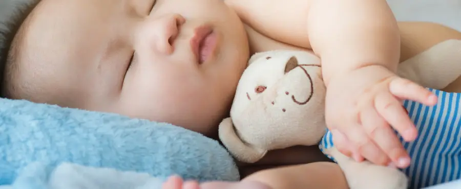 Banner Artikel 10 Tanda Bayi 1 Bulan Sehat dan Normal Menurut WHO