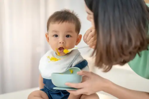 Banner Artikel 15 Makanan Bayi 6 Bulan untuk Kecerdasan Otak 