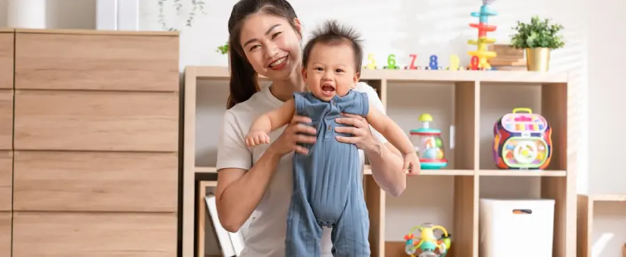 Banner Artikel Normalkah Bila Anak 1 Tahun Belum Bisa Jalan?