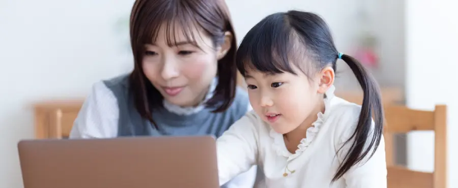 Banner Artikel 16 Ciri Generasi Alpha dan Kompetensi yang Harus Dimiliki si Kecil