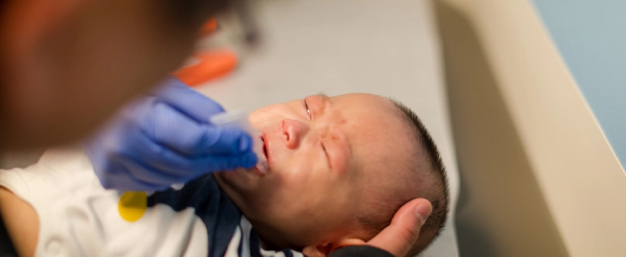 Banner Artikel Vaksin Rotavirus untuk Bayi: Usia, Jadwal, Dosis, dan Keamanannya Banner Artikel Vaksin Rotavirus untuk Bayi: Usia, Jadwal, Dosis, dan Keamanannya