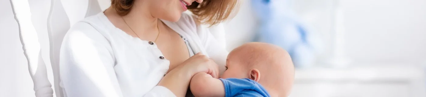 Bayi Muntah Setelah Minum ASI? Kenali Penyebabnya, Ma! - Nutriclub