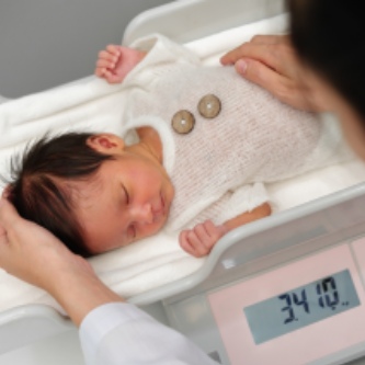 penyebab berat badan bayi turun - nutriclub