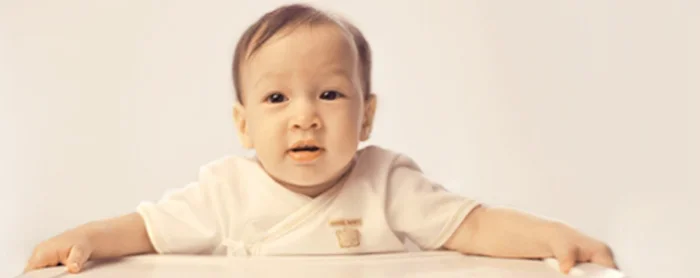 Cara Memperkenalkan Makanan Pada Bayi 6–8 Bulan